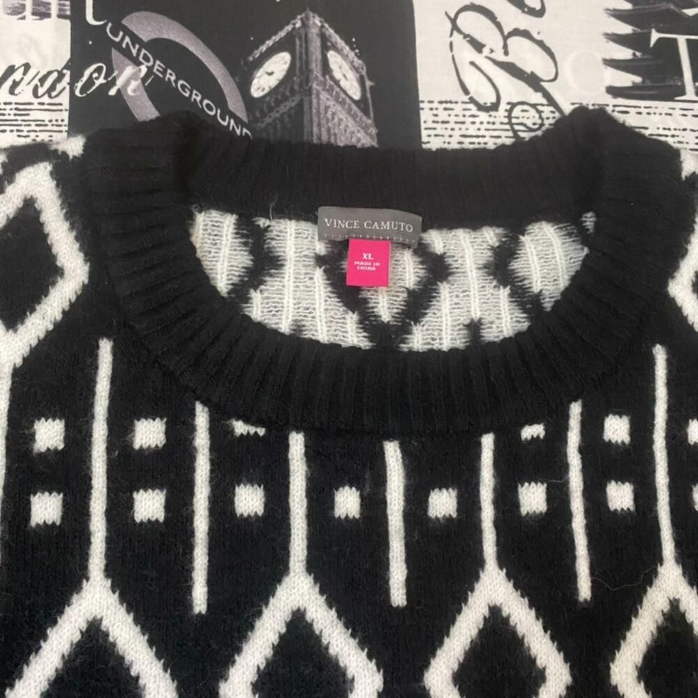 Vince Camuto Women's black white geometric line print sweater boxy cropped nwt - Picture 3 of 7